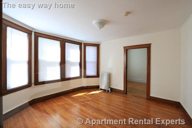 Building Photo - 156-158 Summer St Unit #104