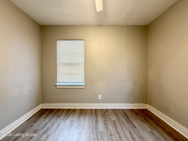 Foto del edificio - 6509 Evangeline Ave