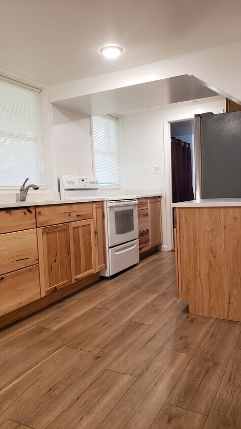 Kitchen - 619 N Genesee St