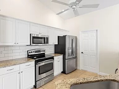 Foto del edificio - 830 SW 36th Ter