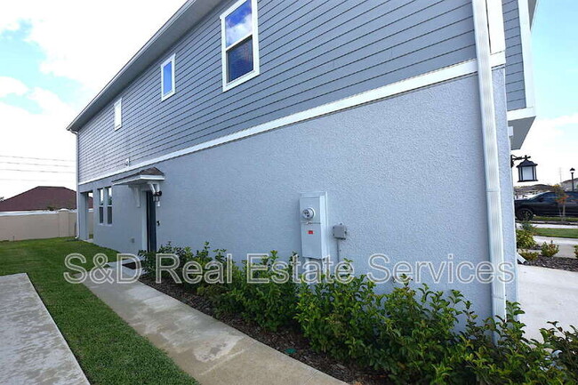 Foto del edificio - 349 Sol Vis Dr