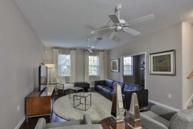 Building Photo - 10144 Arbor Run Dr