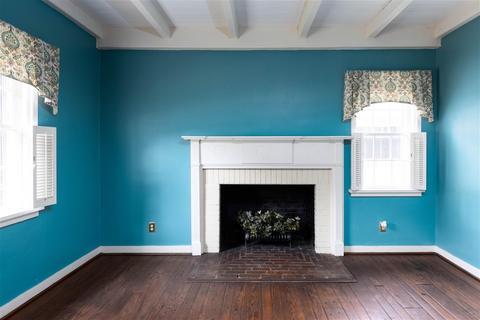 Foto del edificio - 832 Covington St