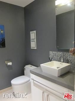 Foto del edificio - 928 N Croft Ave