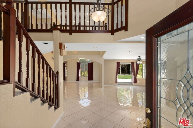 Foto del edificio - 68933 Risueno Rd