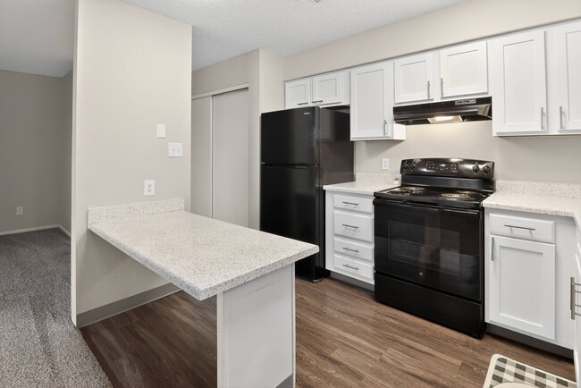 Building Photo - Windsor on the River