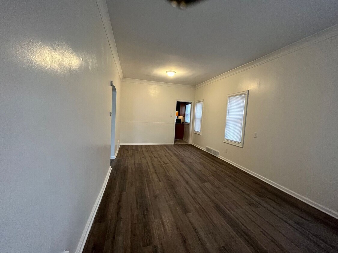 Cute 2 Bedroom Cottage! - Cute 2 Bedroom Cottage!