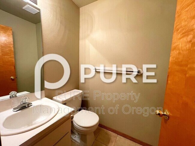 Foto del edificio - 526 SW 150th Ave