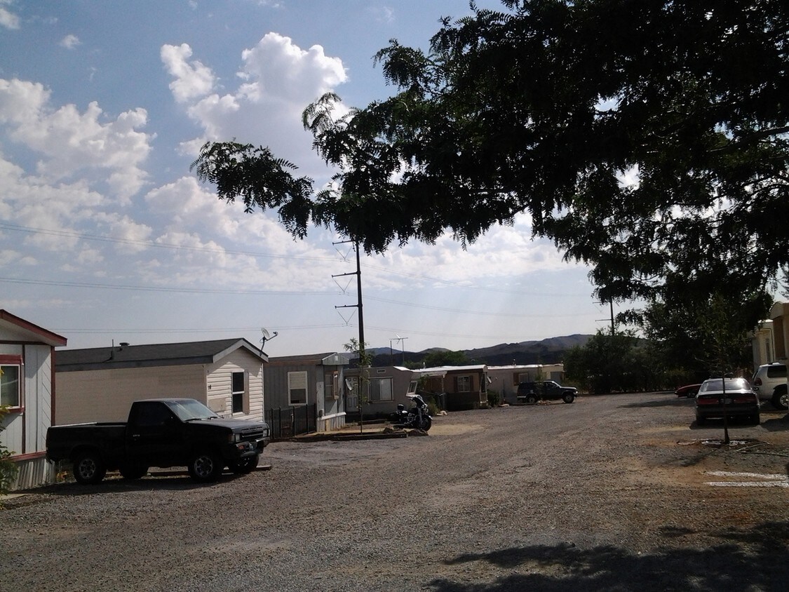 Primary Photo - 9025 Matthews St