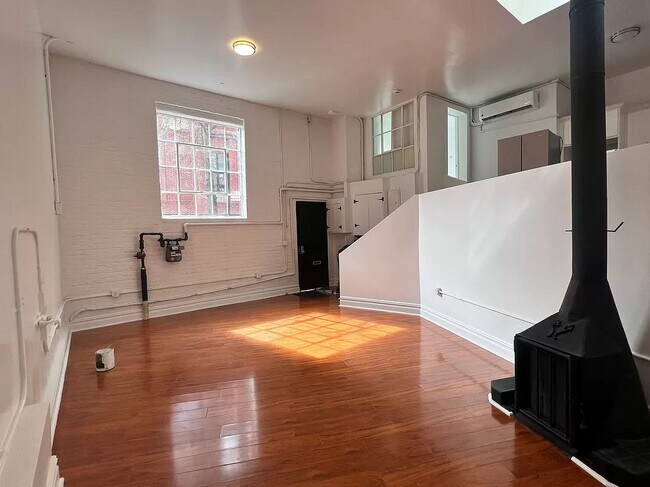 Foto del edificio - 702 Greenwich Street
