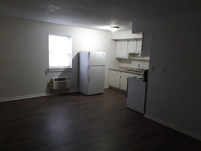 kitchen - 624 7th St