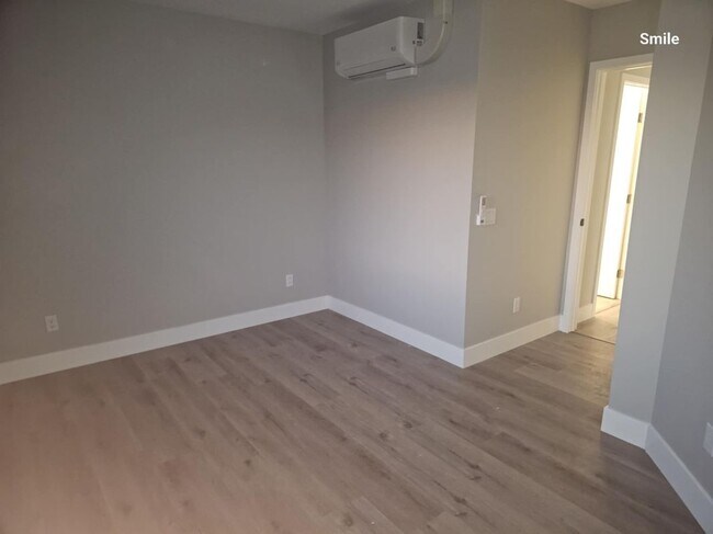 Foto del edificio - 1005 W Hollowell St