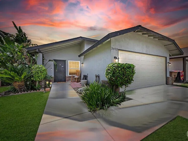 Foto principal - 3923 Park View Dr