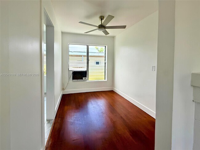 Foto del edificio - 641 10th St