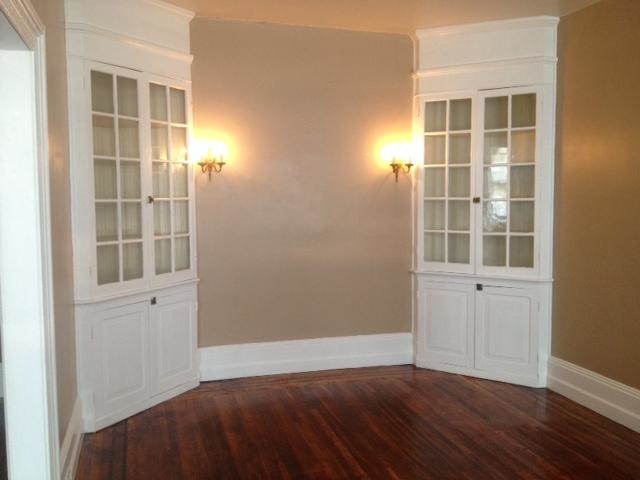 Building Photo - 104 N. Queen Street