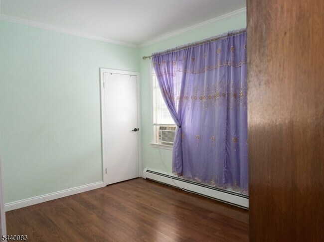 Foto del edificio - 521 Pennington St