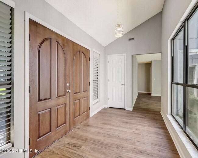 Foto del edificio - 10829 Cheatham Trail