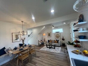 Building Photo - 201 Amusement Ave