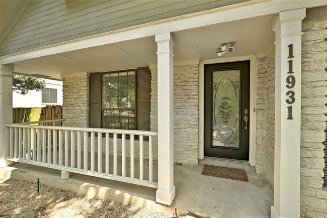 Building Photo - 11931 Meadowfire Dr