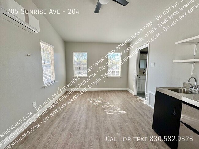 Foto del edificio - 705 Sunrise Ave