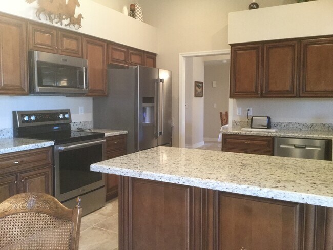 Foto del edificio - Available DECEMBER 2024 ONLY!  This amazin...