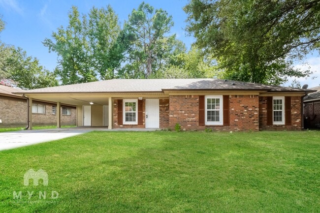 Building Photo - 7135 Tulip Trail Dr