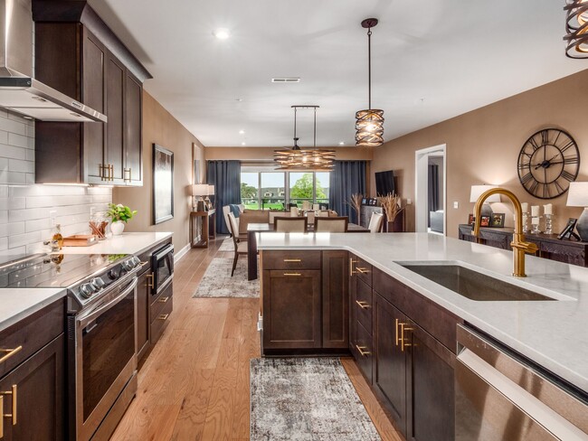 Foto del edificio - 5211 Highpointe Lakes Dr