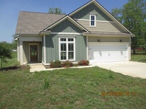 Building Photo - 126 Chelmsford Ct