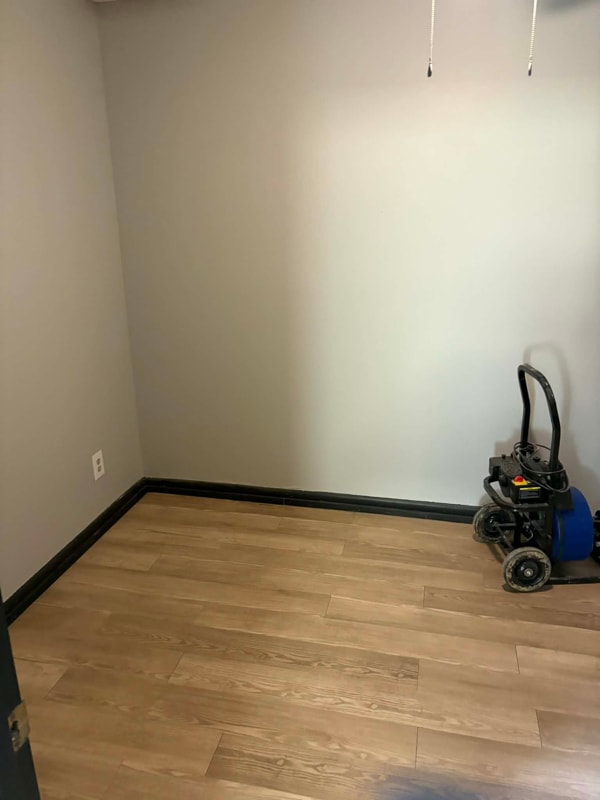 Building Photo - 324 Church St