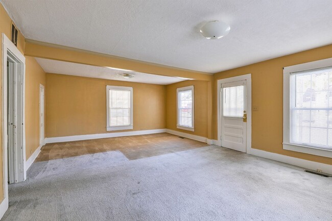 Building Photo - 1 Bed 1 Bath Home in Martin, TN!