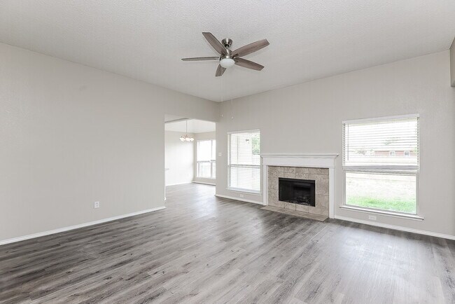 Building Photo - 930 Morgan Dr