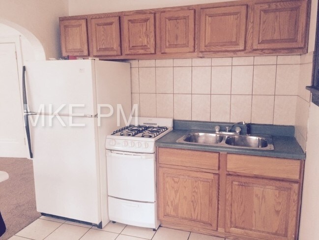 Building Photo - 417 N 39th St