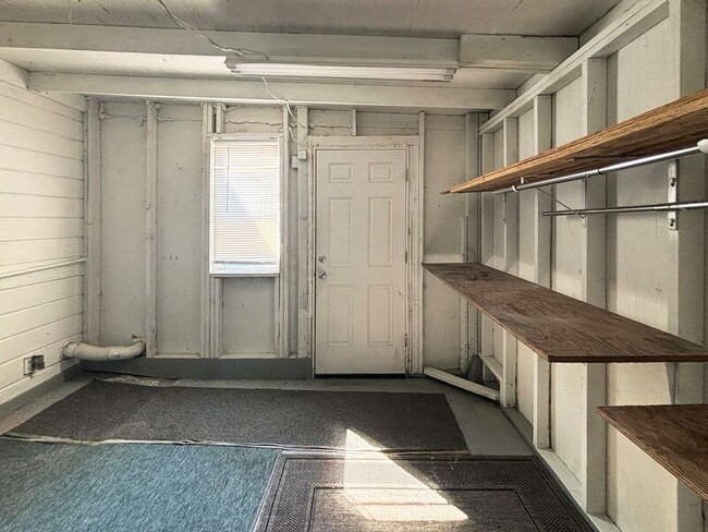 Foto del edificio - 1945 Lawrence St