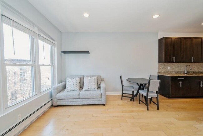 Foto del edificio - 112 Liberty View Dr.