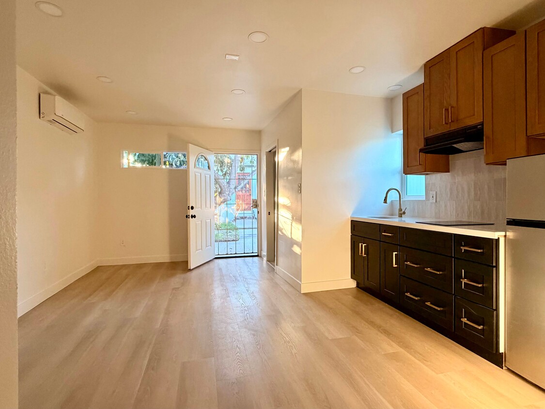 Foto principal - 714 S Philadelphia St