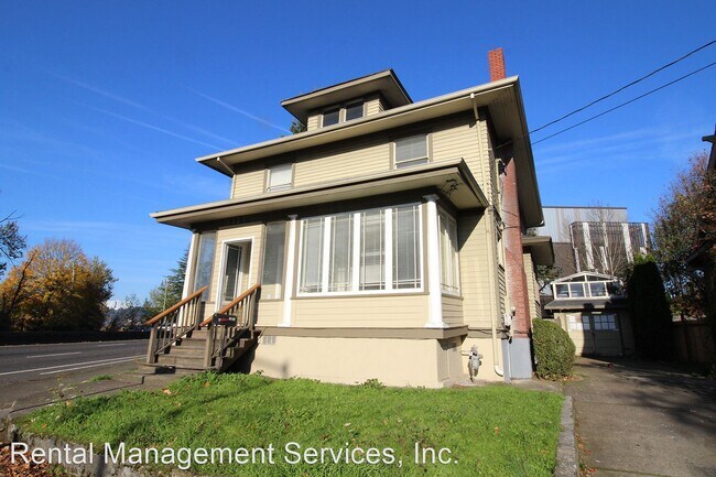 Building Photo - 7 br, 3 bath House - 1327 SE Long St