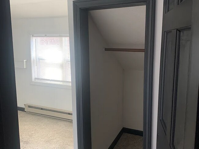 Foto del edificio - 5 Leonard Ave