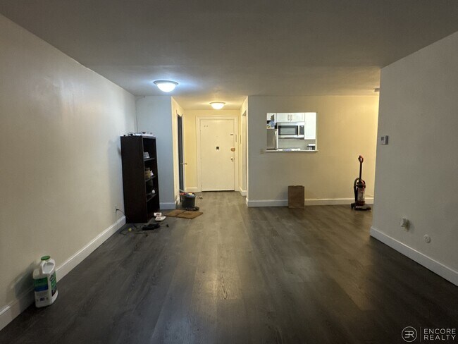 Foto del edificio - 122 Dustin St