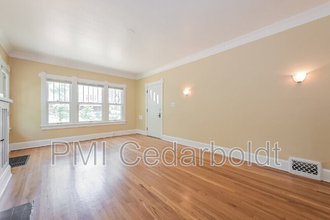 Photo - 751 Vine St Apartment