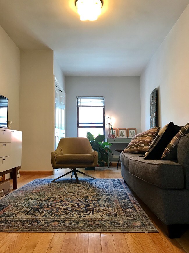 Foto del edificio - 124 Huron St