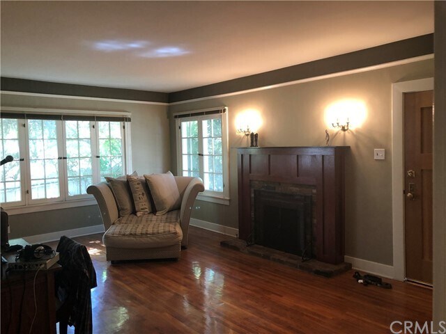 Primary Photo - 922 10th St