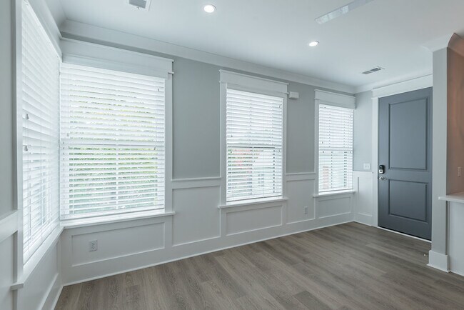 Foto del edificio - 6 Sanctuary Ct