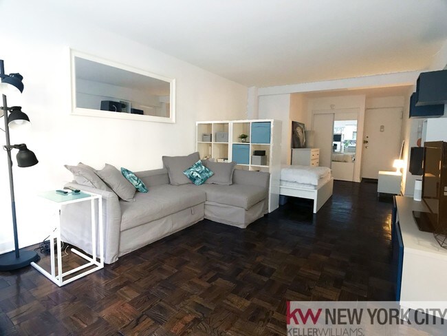 Building Photo - 510 East 85th Street