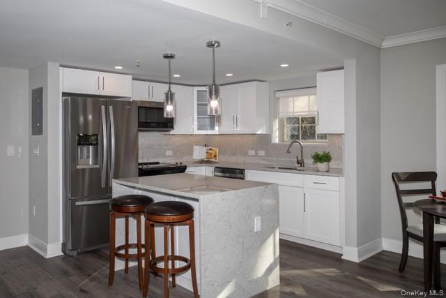 Foto del edificio - 100 Glen St