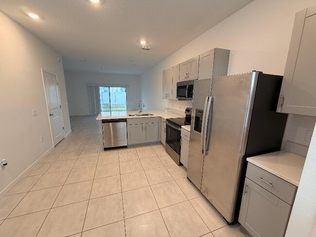 Foto del edificio - 3068 Skyline Lp