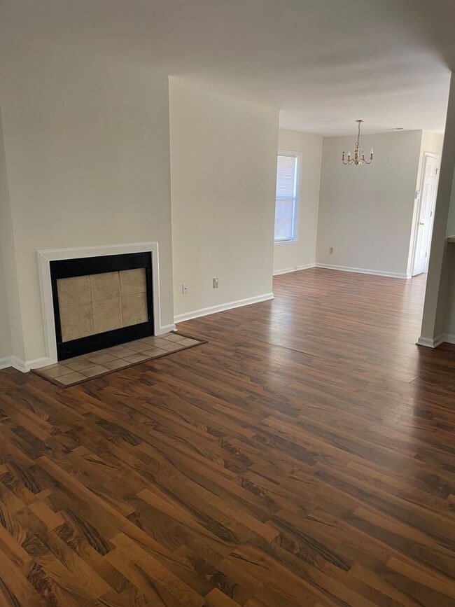 Foto del edificio - 6700 Bevington Ridge Rd