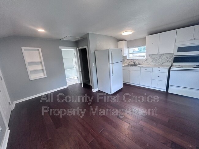 Building Photo - 5475 42nd St N