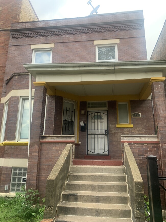 Building Photo - 1446 E 69th Pl