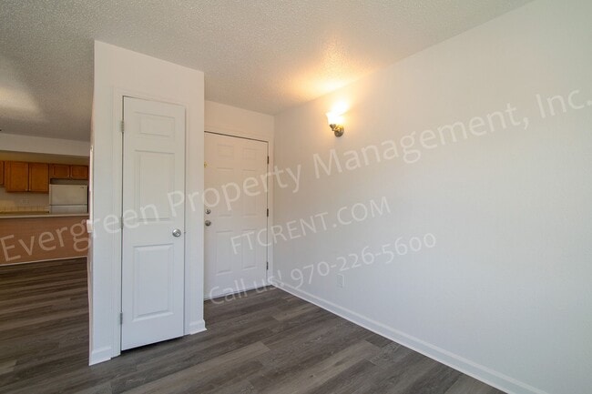 Building Photo - 2147 27th Ave Ct