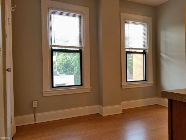 Foto del edificio - 2 br, 1 bath Apartment - 303 Freeport Road F